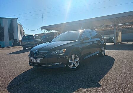 Skoda Superb Combi Ambition Navi caméra Klima
