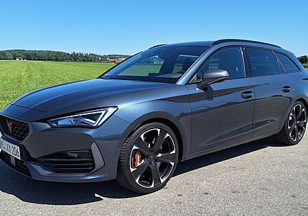 Cupra Leon ST VZ Leder PANO AHK BREMBO + GARANTIE