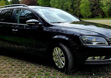 VW Passat Variant Volkswagen 2.0 TDI DSG Trendline BMT Var...