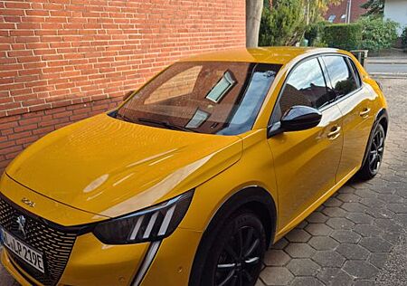 Peugeot 208 e208 136 GT