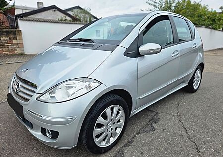 Mercedes-Benz A 200 ELEGANCE Automatik *