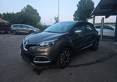 Renault Captur Luxe-Automatic-Navi-KeylessGo-AHK