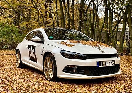 VW Scirocco Volkswagen 1.4 TSI DSG -