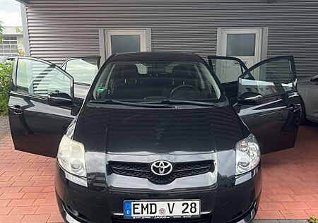 Toyota Auris 2.0 D-4D -