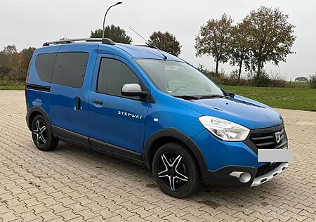 Dacia Dokker Stepway (Garantie, Navi, SHZ, PDC)