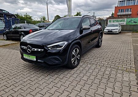 Mercedes-Benz GLA 220 GLA -Klasse 220 d*Navi*Keyles-Go*Kamera*1te Hand