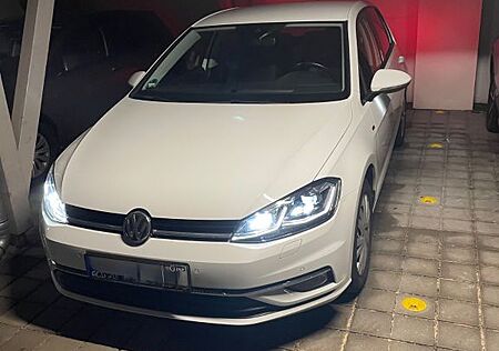 VW Golf Volkswagen 1.6 TDI DSG Join Top Zustand