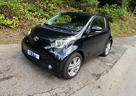 Toyota iQ | TÜV 08/2026 | 98 PS | 28 € Steuer |