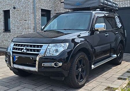 Mitsubishi Pajero 3,2 DI-D 4WD Final Edition Automatik ...
