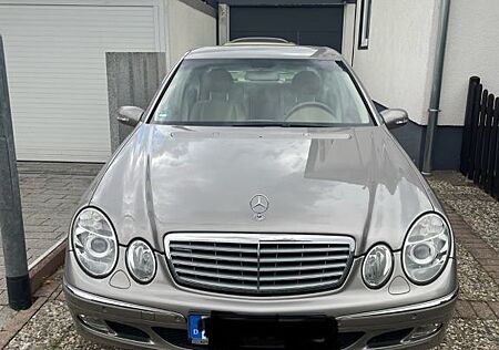 Mercedes-Benz E 320 Elegance, TÜV neu, 8fach bereift