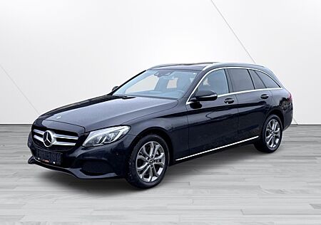 Mercedes-Benz C 250 T 4Matic+2.Hand+S-Heft+Pano+Distronic+LED+