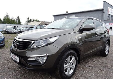 Kia Sportage Attract 2WD/KLIMA/ TÜV NEU