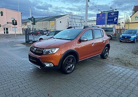 Dacia Sandero II Stepway Celebration*Navi*PDC*EU6