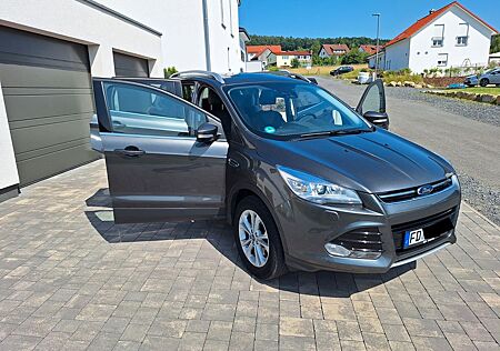 Ford Kuga 2,0 TDCi 4x4 132kW Titanium