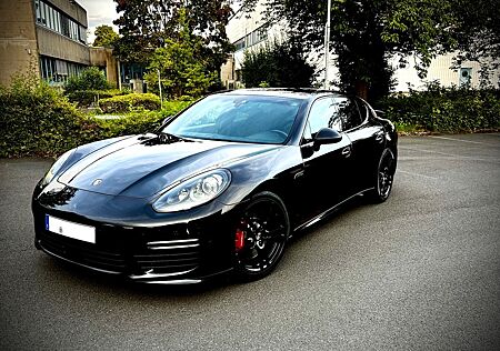 Porsche Panamera GTS 4,8 Facelift Chrono TURBO II RAD