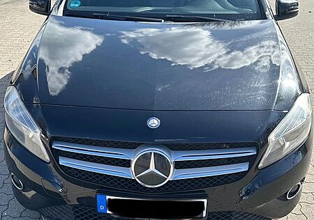 Mercedes-Benz A 200 AMG Line AMG Line