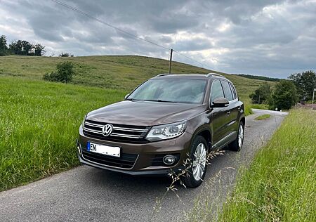 VW Tiguan Volkswagen 2.0 TDI 130kW DSG 4MOTION BMT LIFE LI...