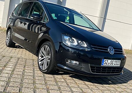 VW Sharan Volkswagen Highline DSG*ACC*7-Si.*E-Türen*LEDER*Lane