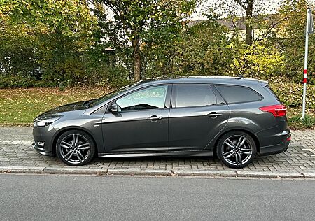Ford Focus Turnier 1,0 ST-Line | TÜV, AWR, Brem. neu!