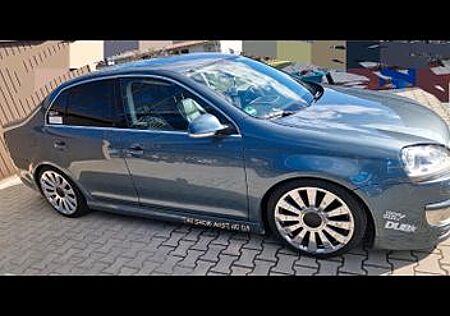 VW Jetta Volkswagen 2.0 Comfortline