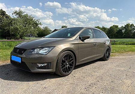 Seat Leon ST 1.8 TSI 132kW Start&Stop FR DSG FR