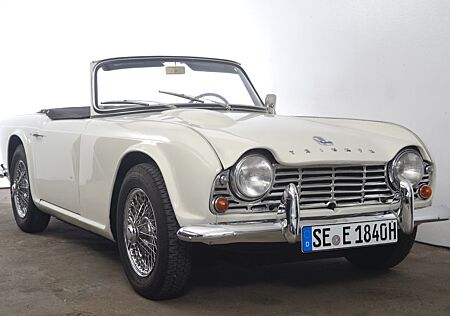 Triumph TR4