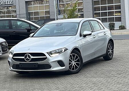 Mercedes-Benz A 180 *Navi*Paket: Business