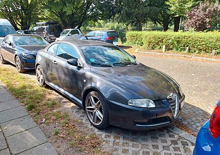 Alfa Romeo GT 2.0 JTS 16V Distinctive