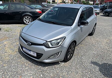 Hyundai i20 Style * Automatik* Tüv&Au NEU*