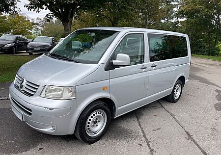 VW T5 Transporter Volkswagen !In Brief 9 sitze!Standheizung!