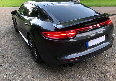 Porsche Panamera GTS ACC SAGA AHK PANO NASI APPROVED