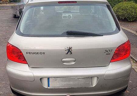 Peugeot 307 HDI 2.0 l Diesel