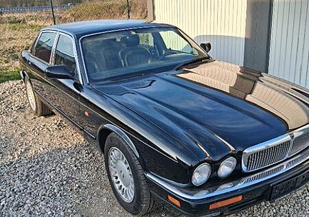 Jaguar XJ Sovereign 4.0 Sovereign