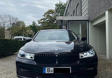 BMW 740 - ALL Black - 21 Zoll - Vollausstattung