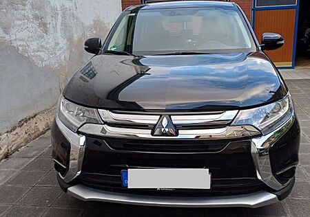 Mitsubishi Outlander 2.0 Benziner ClearTec 2WD -