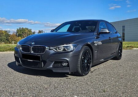 BMW 330e iPerformance M Sport- HUD, viel Ausstattung