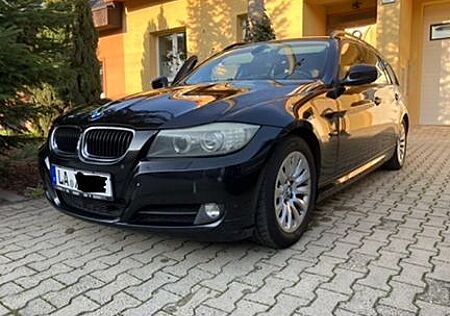 BMW 318i Touring-LCI/Schalter/Pano/Navi/BiXenon