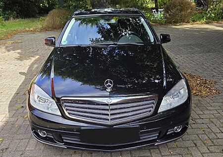 Mercedes-Benz C 180 CGI BlueEFFICIENCY ELEGANCE Autom. ELE...