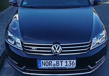 VW Passat Variant Volkswagen 2.0 TDI DSG 4MOT 130kW R-Line...