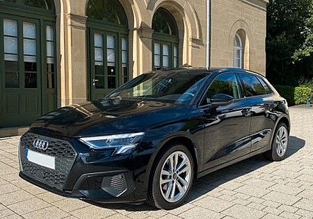 Audi A3 30/TFSI/Standhzg/S-tr/Sprtbk/S-line/Garantie
