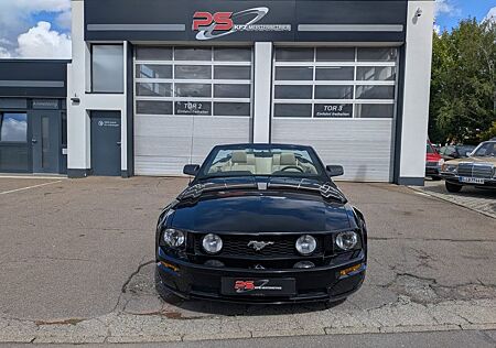 Ford Mustang Cabrio V8