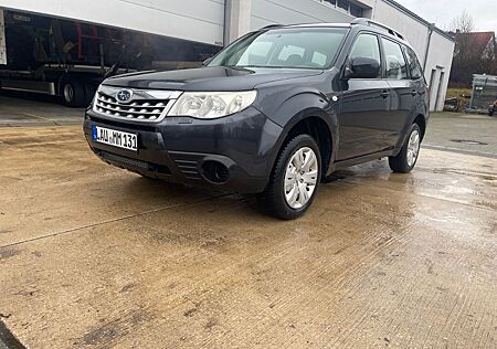 Subaru Forester 2.0X Active Active
