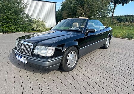 Mercedes-Benz E 320 Mercedes E320 Cabrio Top Zustand wenig KM