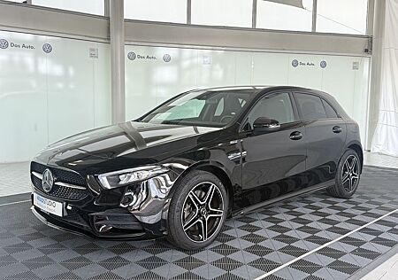 Mercedes-Benz A 250 e AMG-LINE NIGHT LED MBUX STANDKLIMA