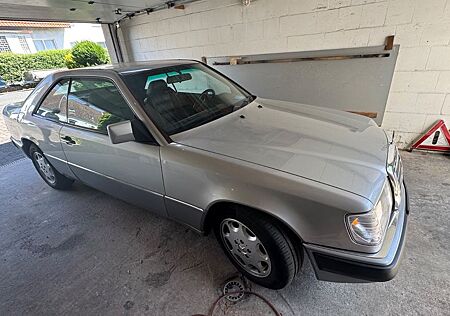 Mercedes-Benz C 320 CE 320 / W124