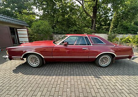 Ford Mercury Cougar XR-7