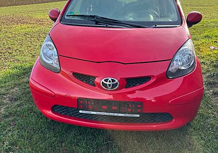Toyota Aygo (X) Aygo (X) 1.0 -
