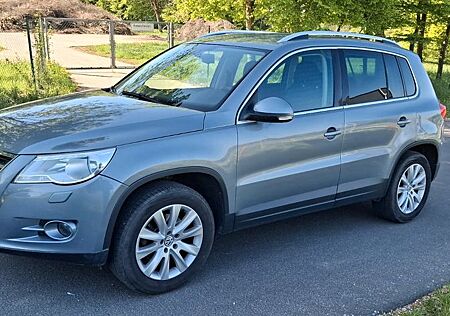 VW Tiguan Volkswagen 2.0 TDI 4MOTION Track & Field Euro5