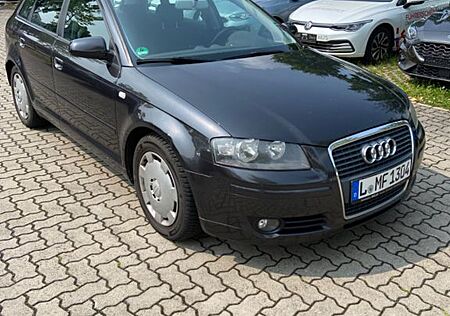 Audi A3 2.0 TDI (DPF) Ambiente Sportback Ambiente