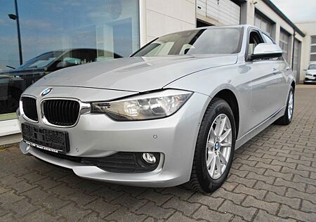 BMW 316i 1.Hand-KAMERA-NAVI-SITZHEIZUNG-PDC-TEMPOMAT